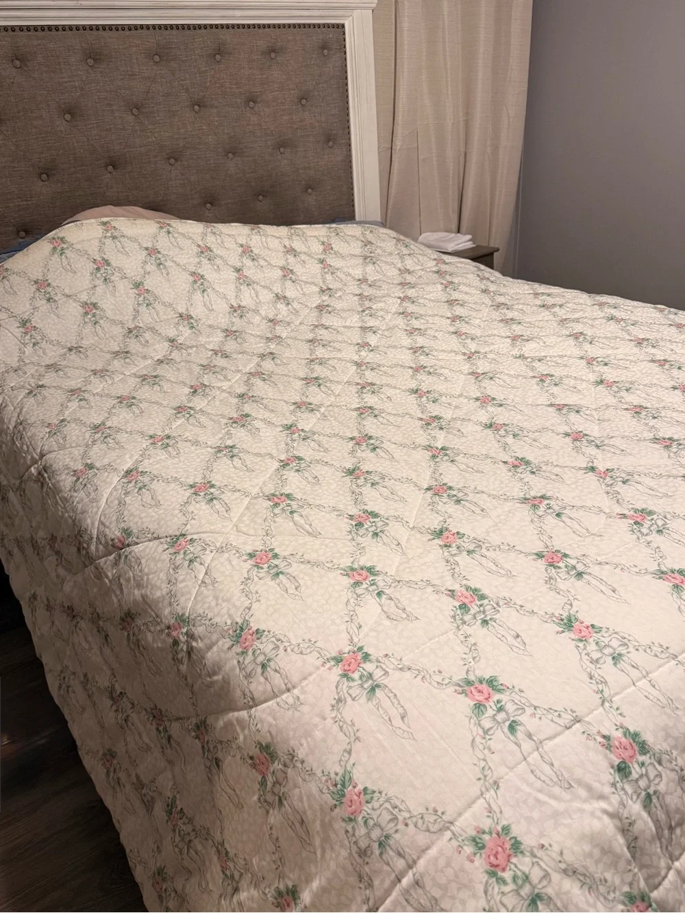 Vintage Floral Ribbon king comforter with bows set with two shams